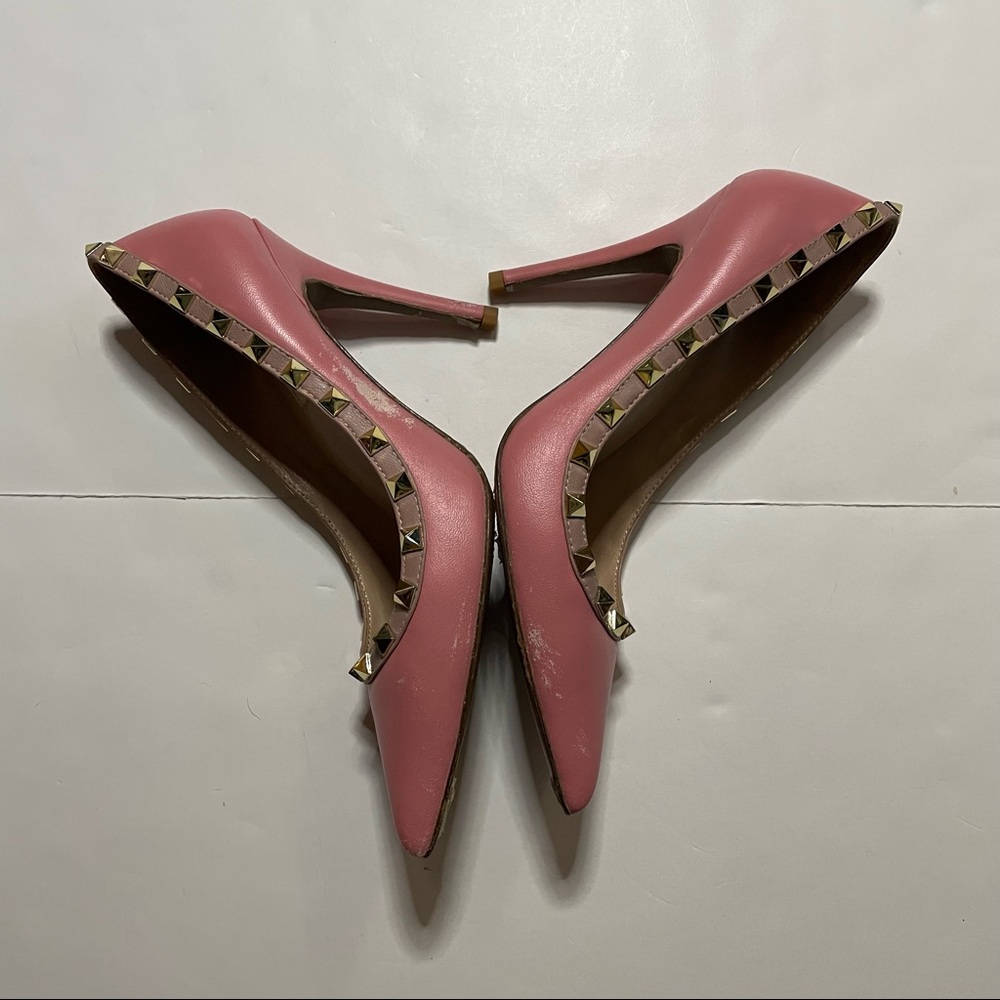 Valentino Garavani Rockstud Pink Patent Leather Pumps Heels Size 37 (US Size 7) - Picture 9 of 12